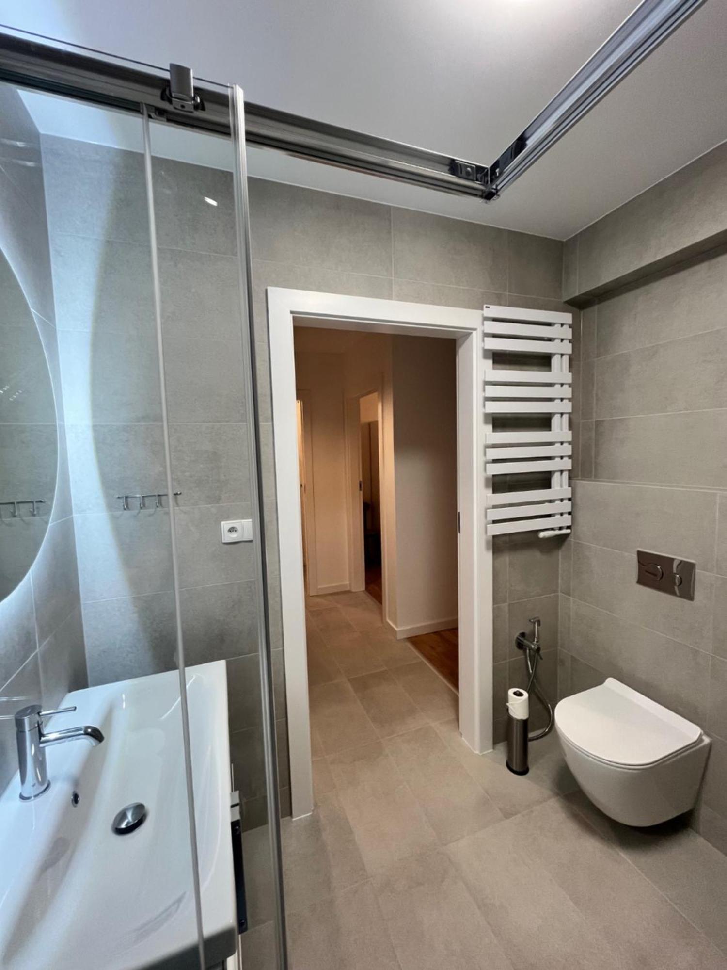 Apartament Julia 1-4 Os Starowapiennikowa 42A Z Balkonem Ze Sniadaniem Kontynentalnym Κίελτσε Εξωτερικό φωτογραφία