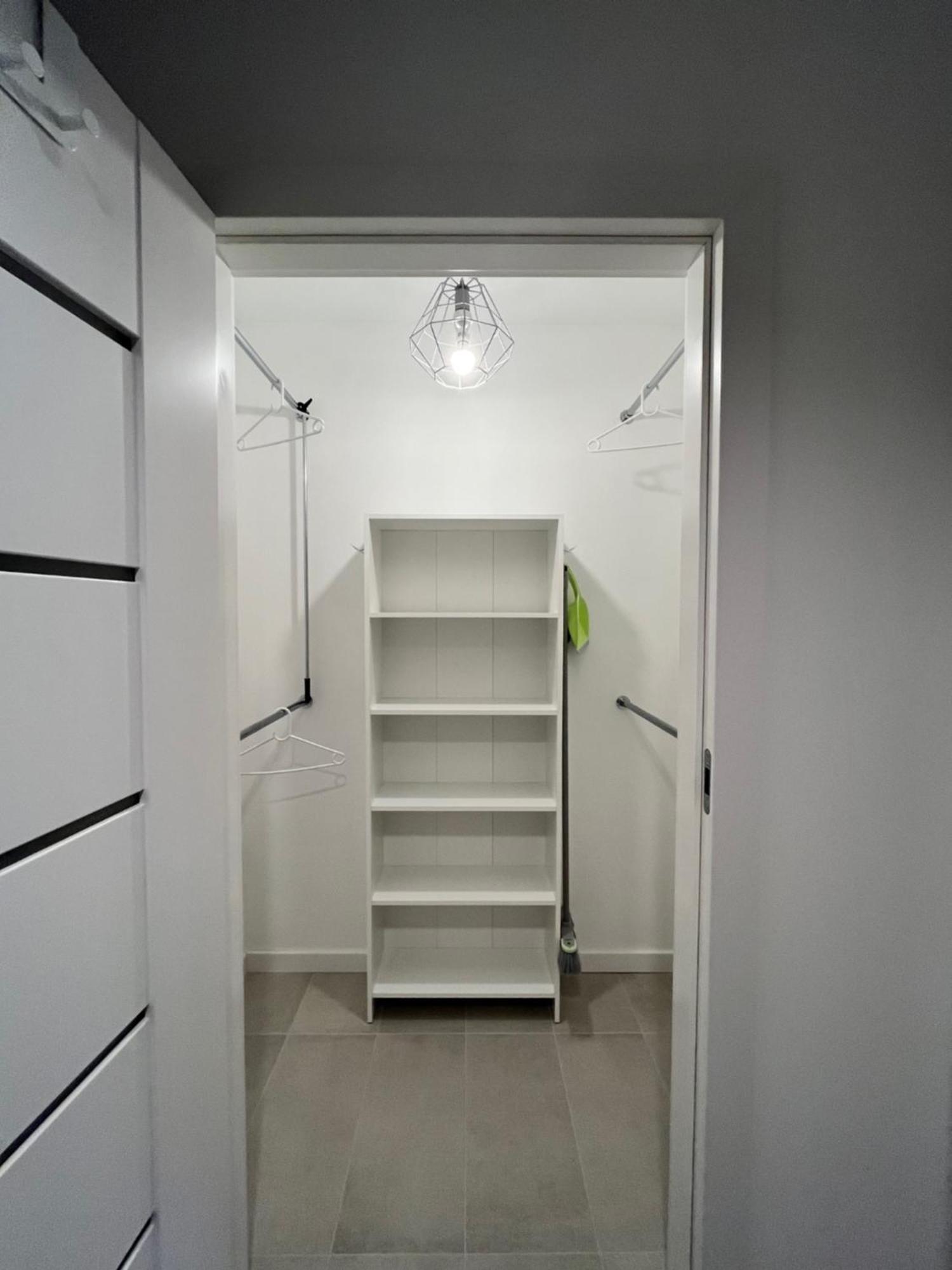Apartament Julia 1-4 Os Starowapiennikowa 42A Z Balkonem Ze Sniadaniem Kontynentalnym Κίελτσε Εξωτερικό φωτογραφία