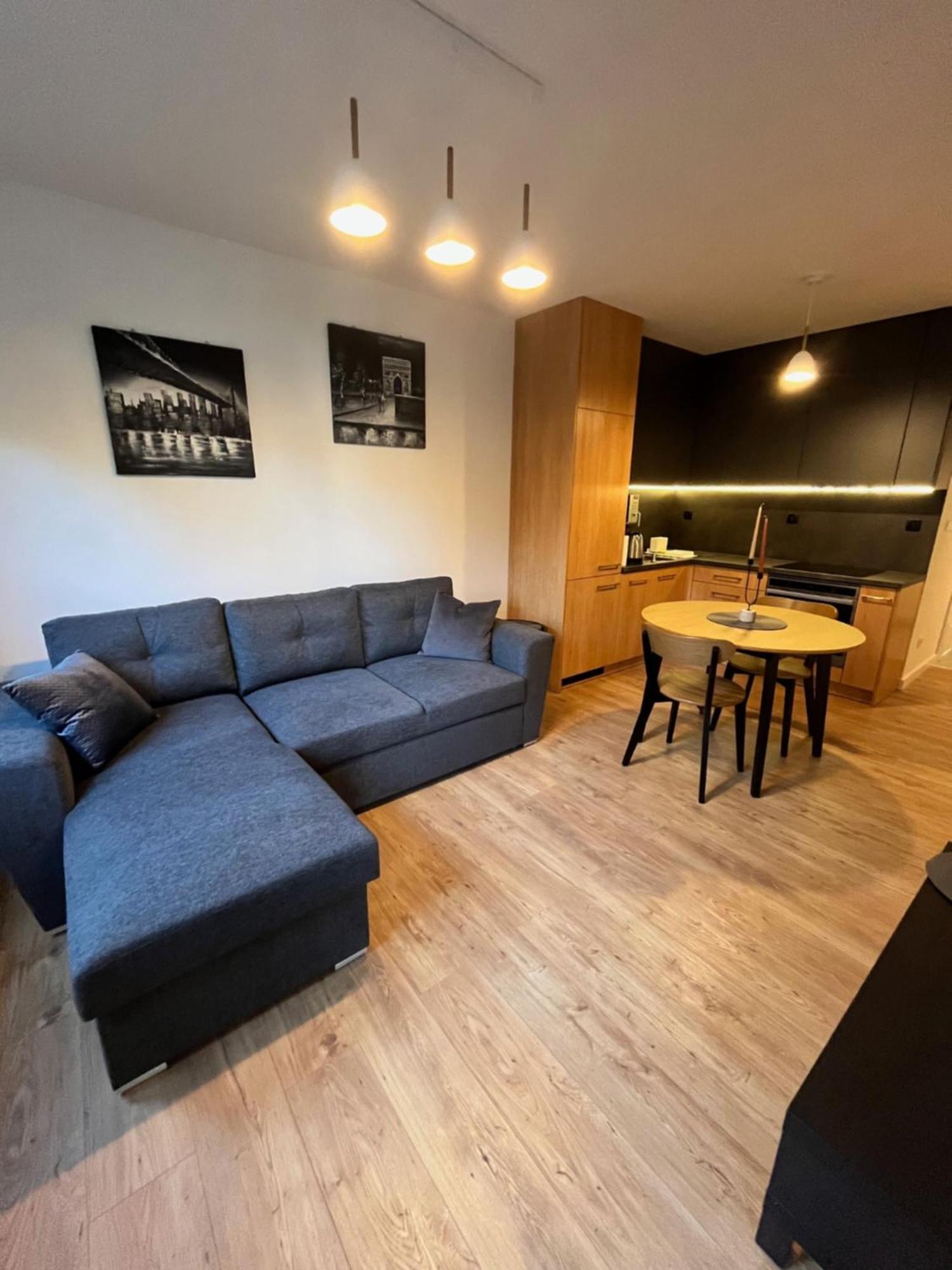 Apartament Julia 1-4 Os Starowapiennikowa 42A Z Balkonem Ze Sniadaniem Kontynentalnym Κίελτσε Εξωτερικό φωτογραφία